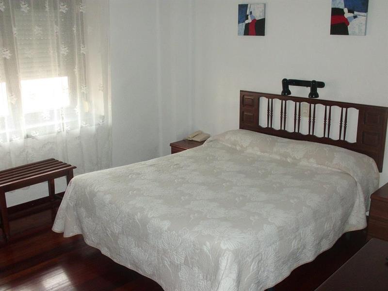 Hotel La Rambla Biescas  Bagian luar foto